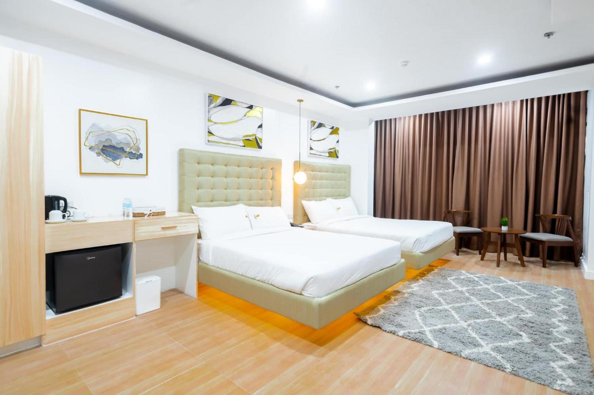 The Glend Hotel Iloilo Passi Exterior photo